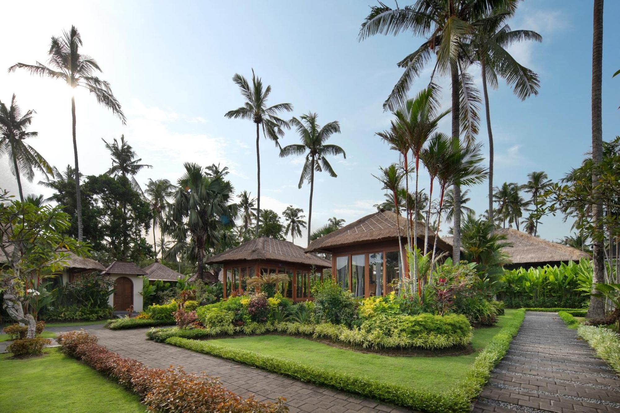 Nirwana Beach & Resort Candidasa Exterior foto