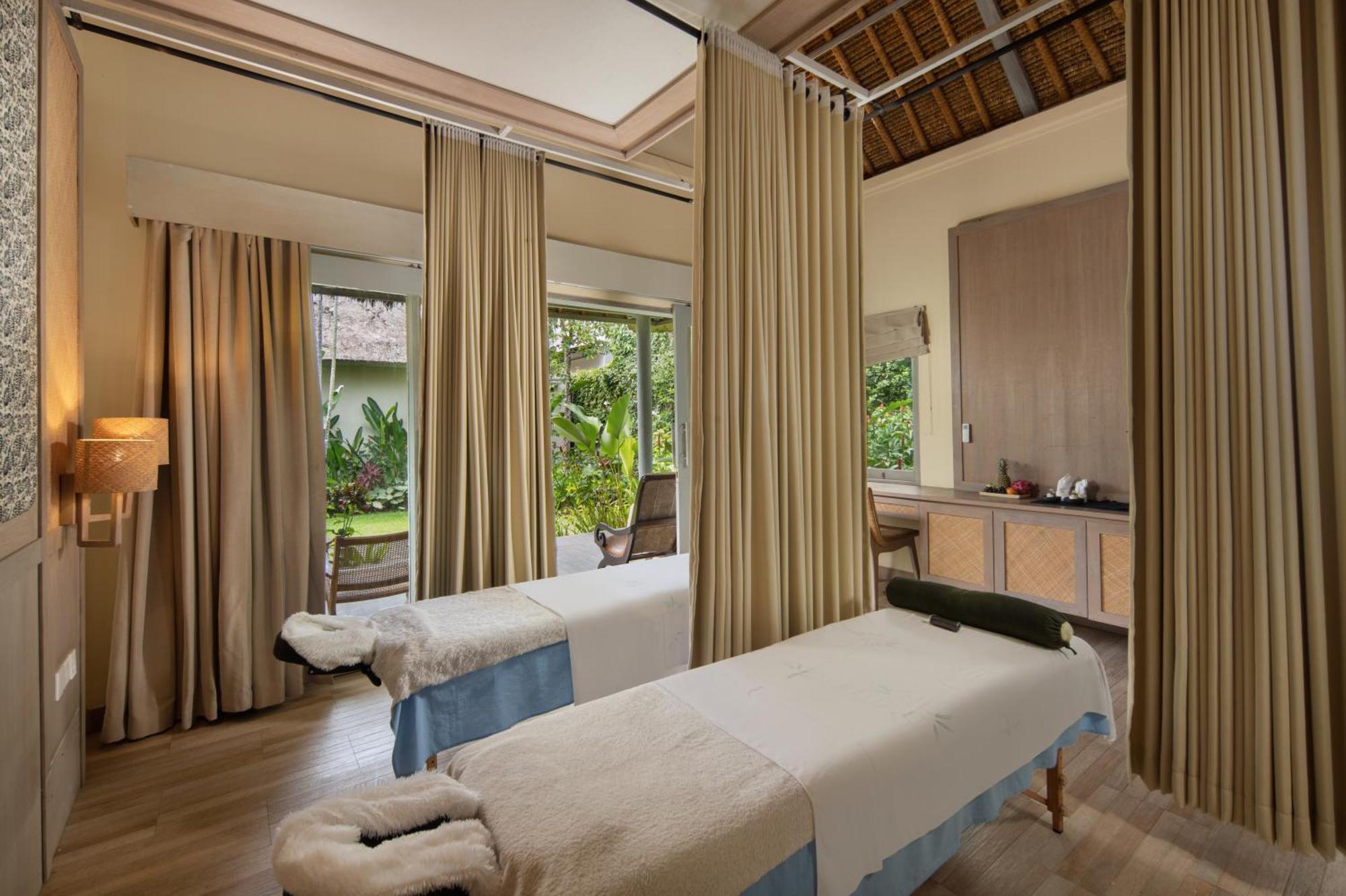 Nirwana Beach & Resort Candidasa Exterior foto